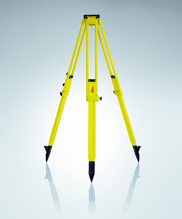 [726831] GST101 Trépied en bois avec bretelle